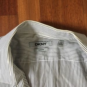 DKNY Button down shirt